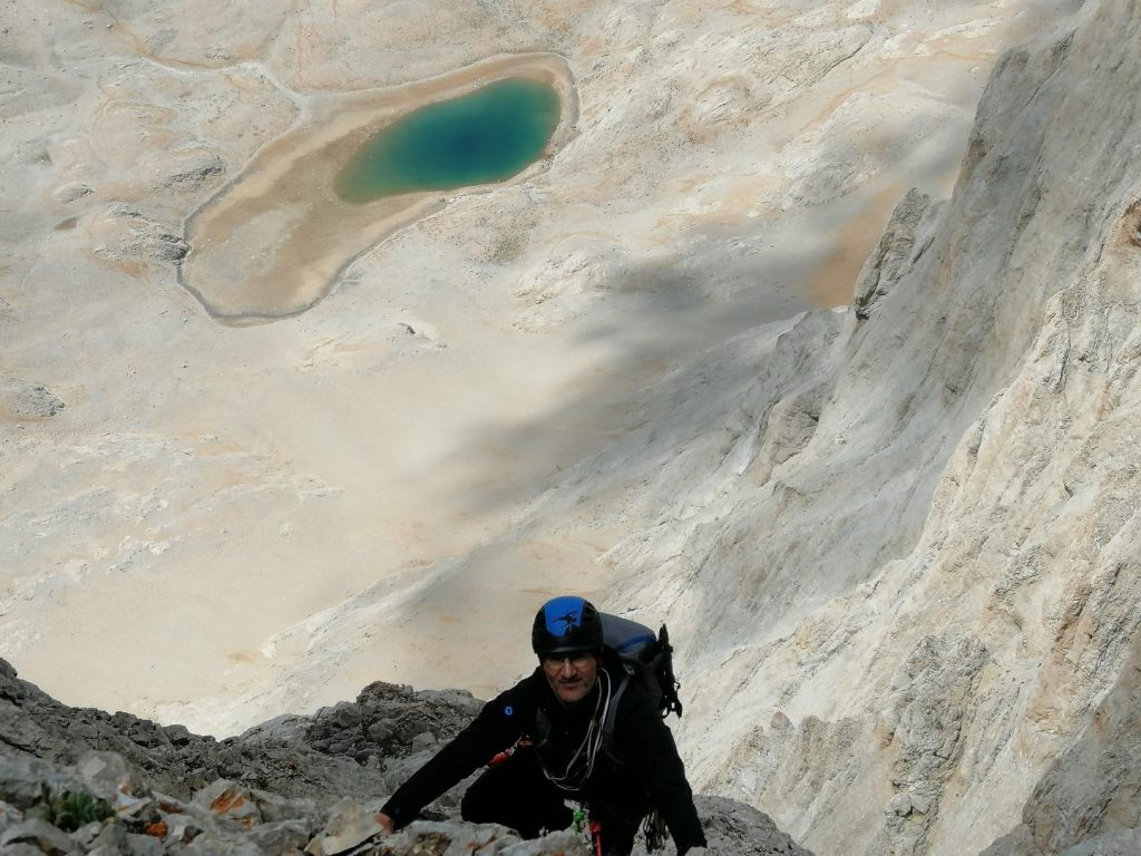 Fotoğraf 4:Volkan son ip boyunda yükselirken