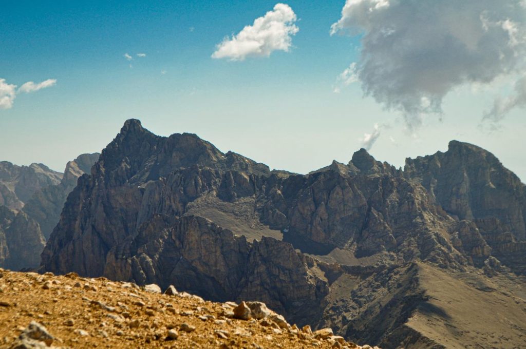 Fotoğraf 12. Alaca Zirveden Avcıveli ve Kaldı Zirvesine Bakış